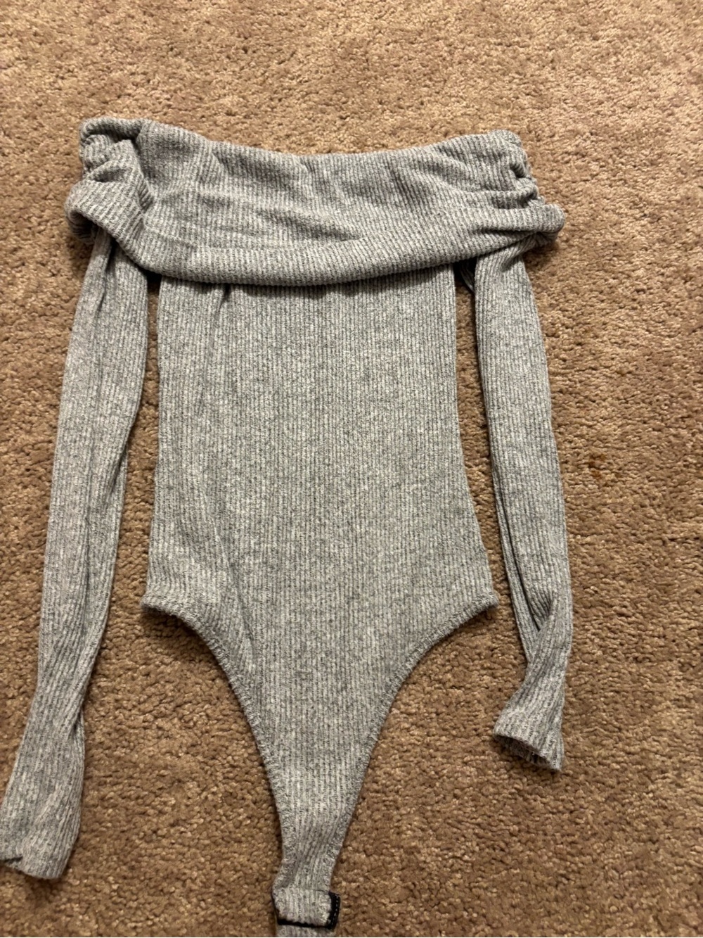 Off-Shoulder Ribbed Bodysuit in Heather Gray